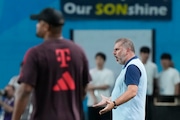 Tottenham's head coach Ange Postecoglou reacts during a preseason soccer match against Bayern Munich at Seoul World Cup Stadium in Seoul, South Korea, Saturday, Aug. 3, 2024. (AP Photo/Ahn Young-joon)