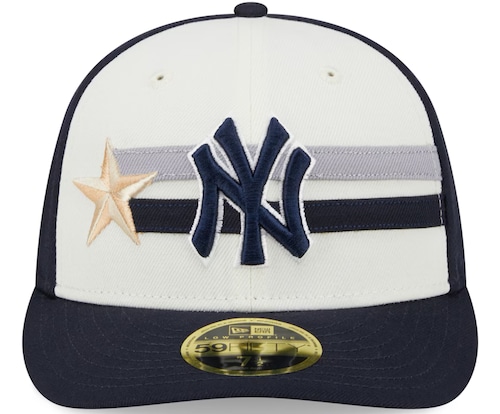 A photo of the New York Yankees workout hat.